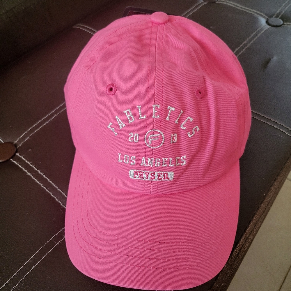 Fabletics - The Dad Hat
